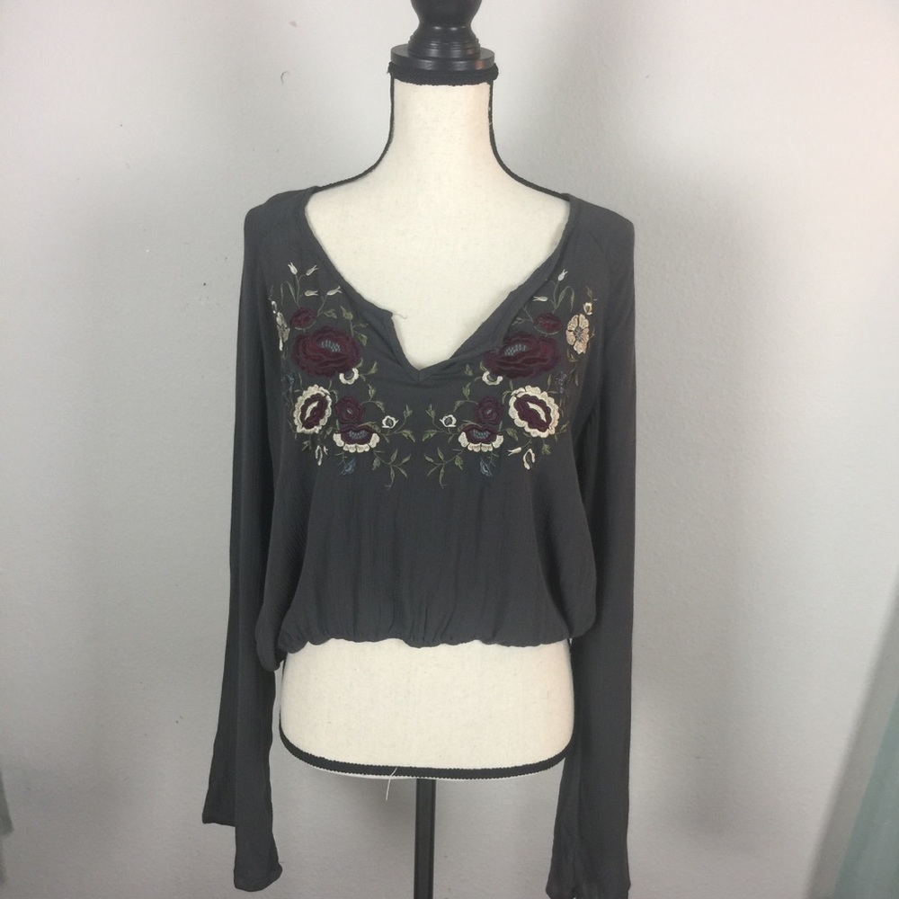 🌺Aeropostale Boho Chic Bell Sleeve Shirt 🌺 - Picture 1 of 4